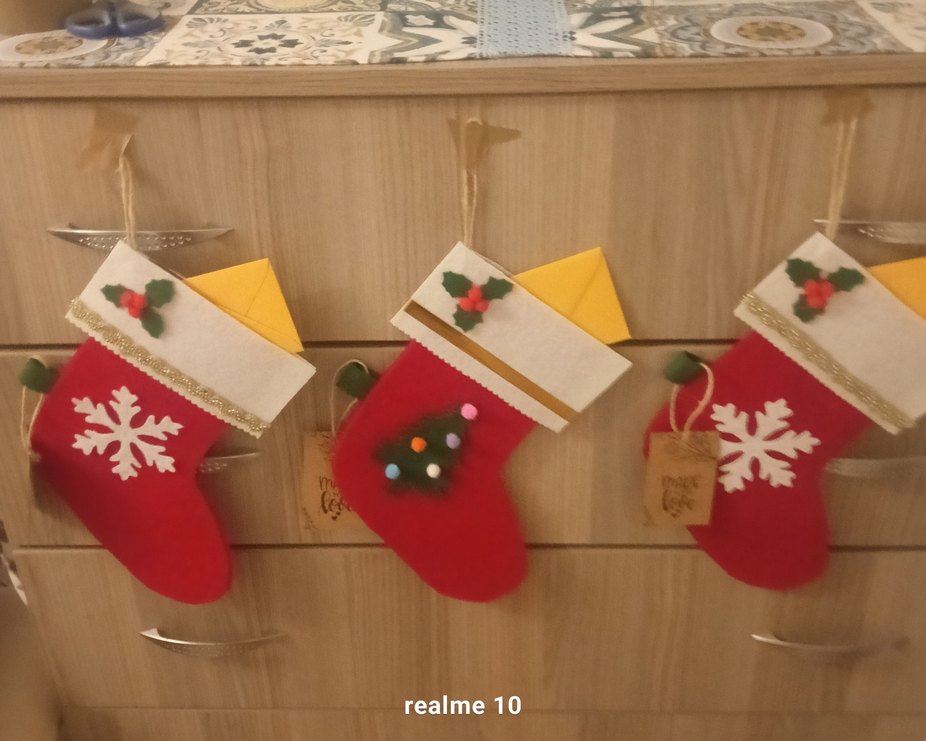 Renkli Yılbaşı Çorabı Süsleme - Görsel 2