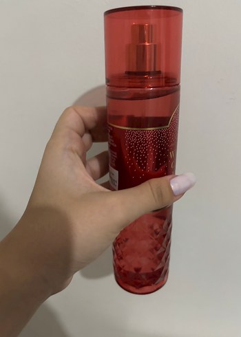 Beden Bath & Body Works Winter Candy Apple Kadın Parfümü 236ml
