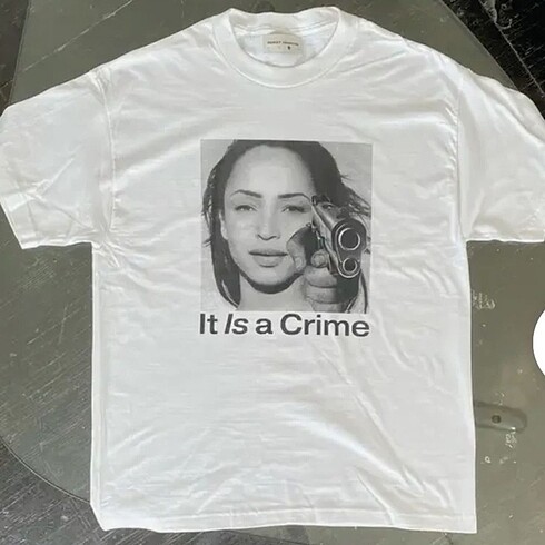Sade tee