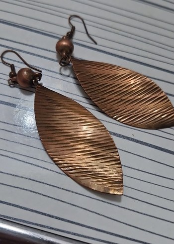 Bakır rengi yaprak modeli   küpe - Görsel 2