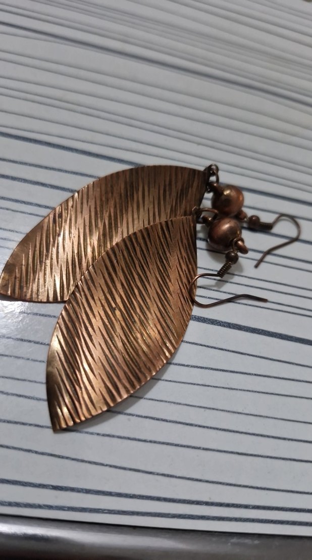 Bakır rengi yaprak modeli   küpe - Görsel 5