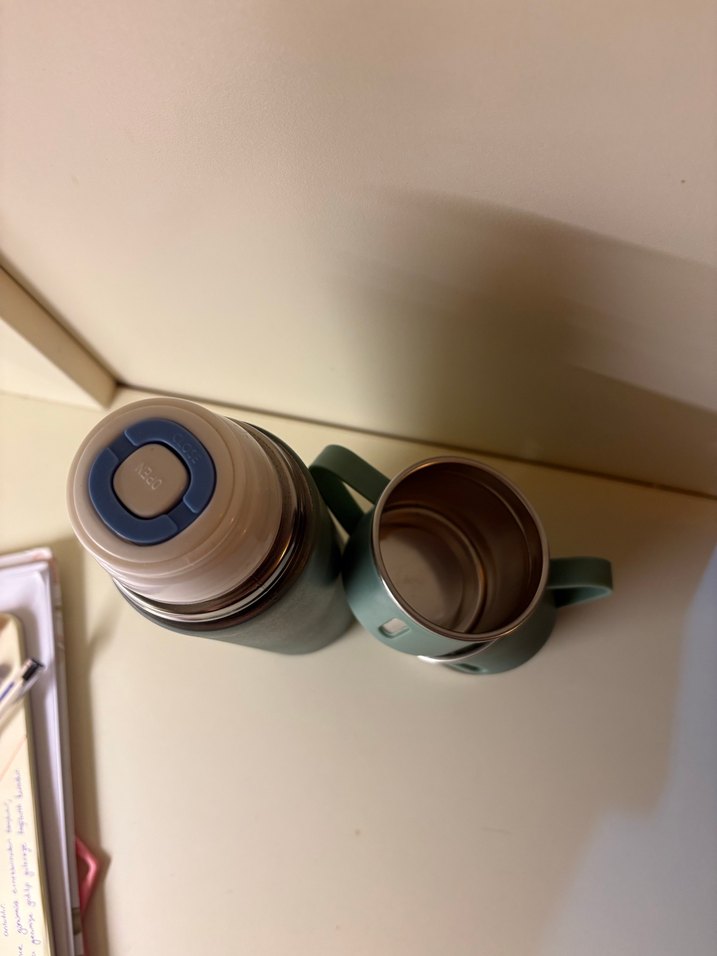 Termos ve 3 Bardak Seti - Görsel 2