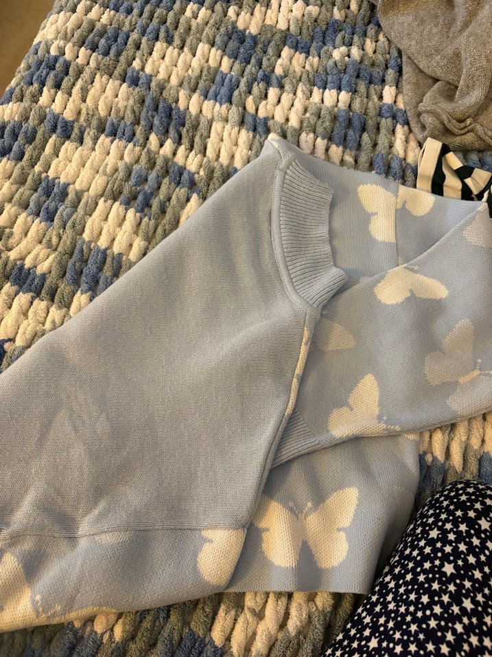 Bebek Mavisi Kelebek desenli Kısa Kazak - Görsel 4