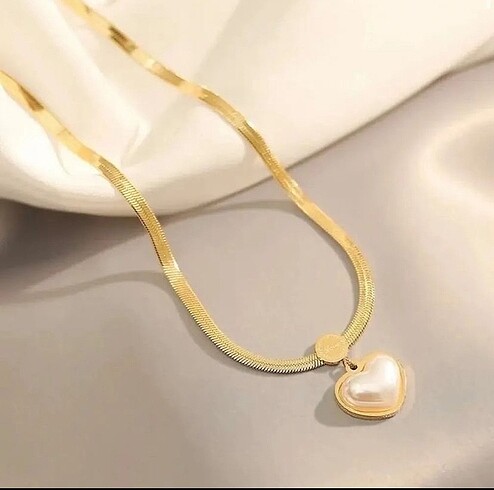 Çelik Taşlı Kalp Kolye Gold