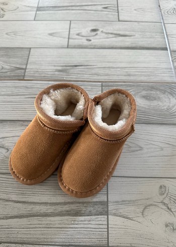 Ugg Sicak Ve Rahat Bebek Botlari