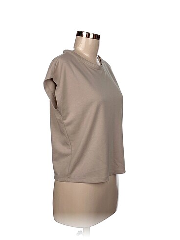 LC Waikiki LC Waikiki T-shirt %70 İndirimli.