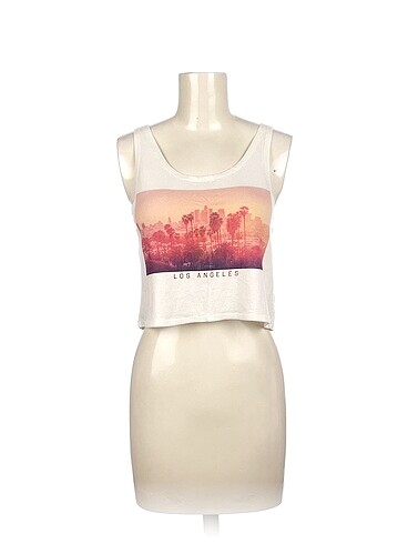 Pull and Bear T-shirt %70 İndirimli.