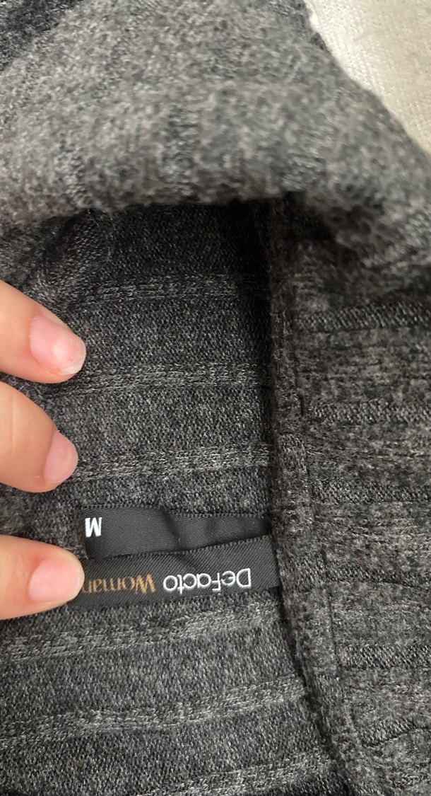 Gri V Yakalı Örgü Kadın Kazak - Görsel 2