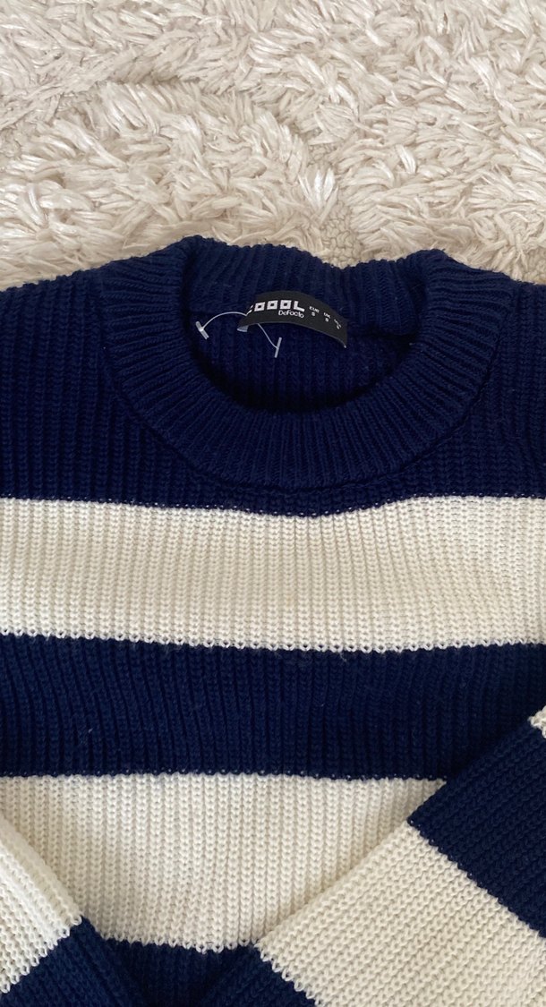 Lacivert Beyaz Çizgili Örgü Kadın Kazak - Görsel 2