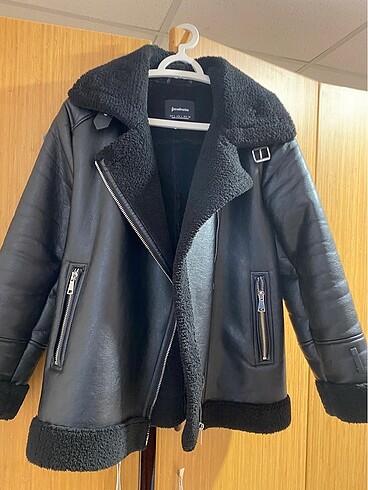 Stradivarius mont