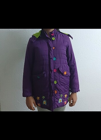 8 Yaş Beden LCW mor renk 8 yaş 128 cm kız çocuk mont