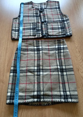 Kareli Gri Kız Çocuk Yelek ve Etek Takımı - Görsel 6