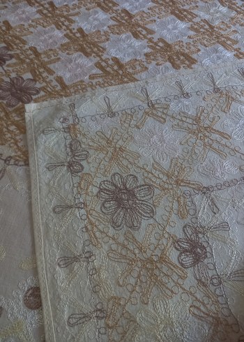 Beden ten rengi Renk İşlemeli vintage masa örtüsü