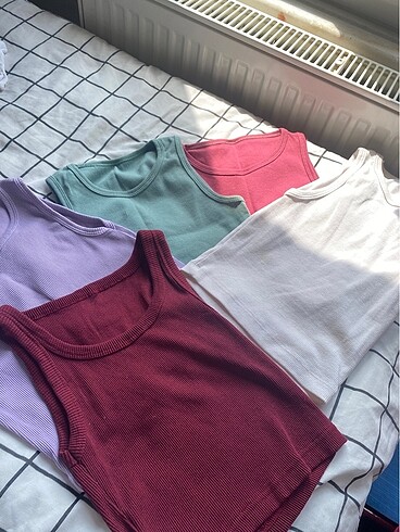 Crop top renk seçenekli