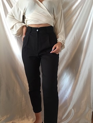 Siyah pantolon