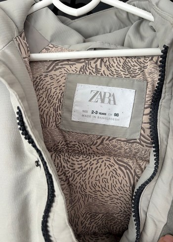 Gri Kapüşonlu Erkek Çocuk mont - Görsel 2