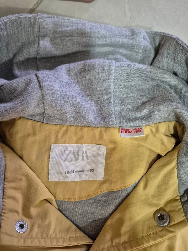 Sarı renk Erkek Çocuk zara ceket - Görsel 4