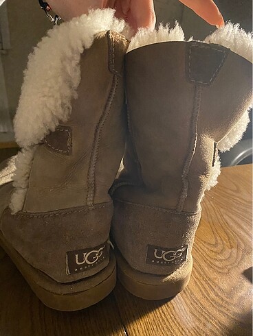 38 Beden ugg bailey button australian bot orj y2k