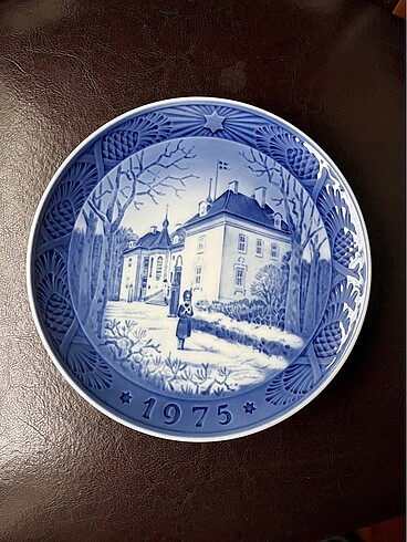 1975 Yıl Tabağı Royal Copenhagen Danimarka