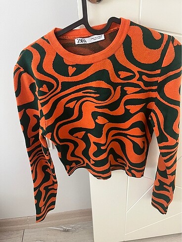Zara crop kazak