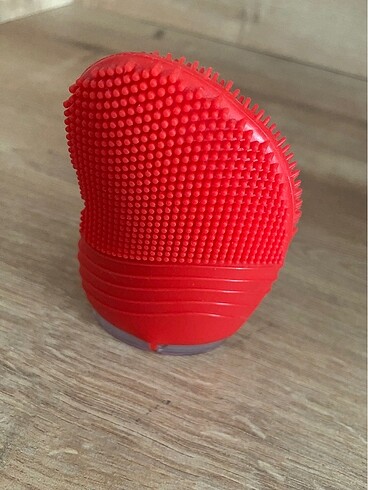 Yüz yıkama jeli ve titreşimli yüz yıkama aleti ikisi birlikte - Görsel 4