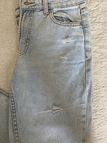 Bershka Eskitme 34 beden bershka yırtık jean
