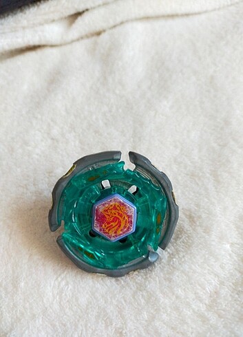  Beden Renk Beyblade 