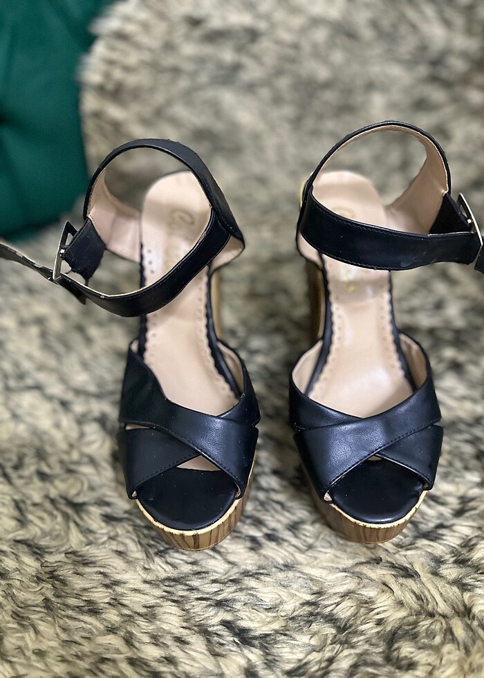 Yüksek topuklu ayakkabı - Görsel 4