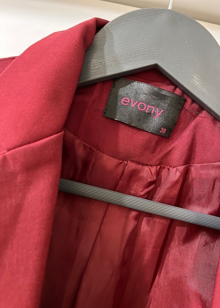 Kırmızı ceket - Görsel 4