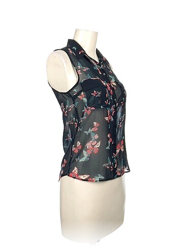 Bershka Bershka Bluz %70 İndirimli.