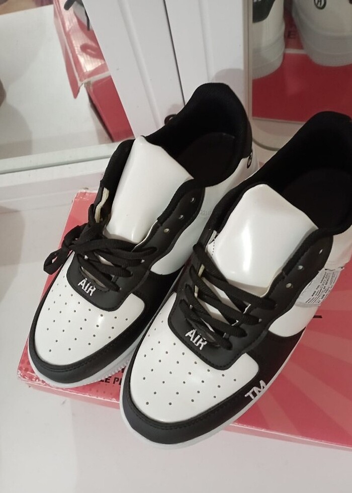 Spor ayakkabı  - Görsel 2