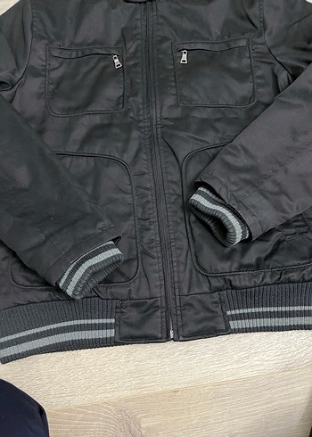 Pull and Bear Siyah Fermuarlı Erkek Sokak Stili Mont