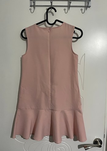 Kız Çocuk Pembe Kolsuz Fırfırlı Elbise 9/10 yaş - Görsel 2