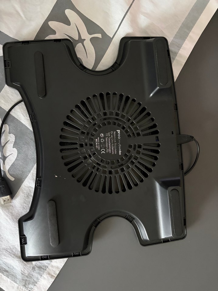 Siyah Dizüstü Soğutucu Fan - Görsel 3