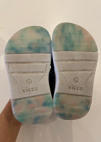 24 Beden Erkek Çocuk Vicco sandalet