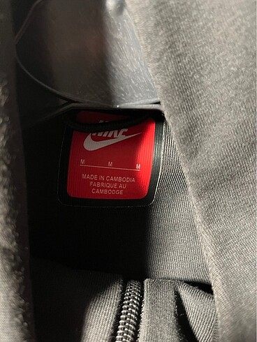 nike tech syna