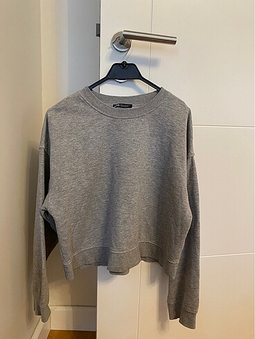 Zara Sweatshirt