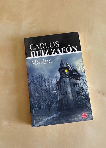 Marina - Carlos Ruiz Zafón