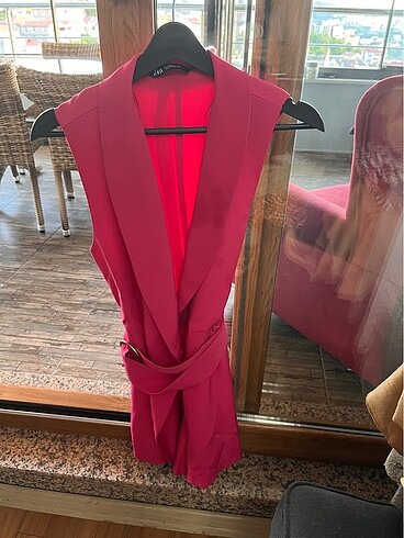 Zara Pembe tulum