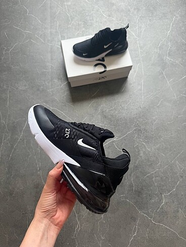 NİKE SNEAKER