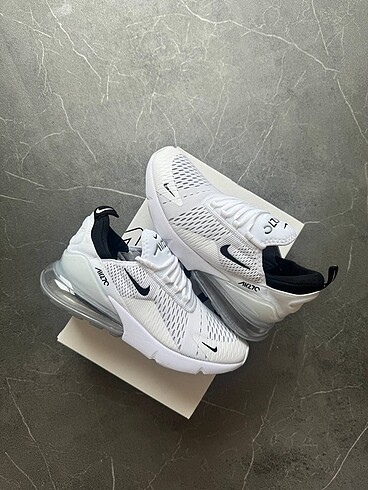 NİKE SNEAKER