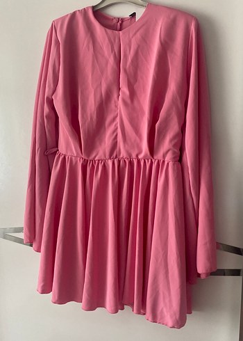 Pembe kısa uzun kol şortlu elbise