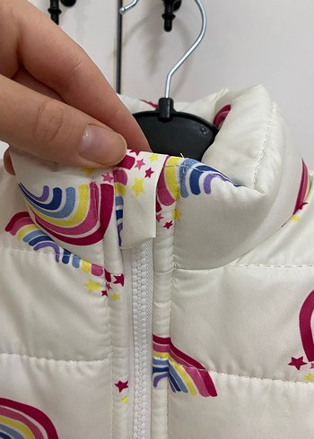 Kız Çocuk Çok Renkli Desenli Fermuarlı Yelek - Görsel 6