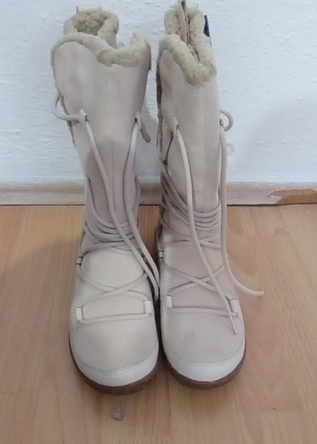 Clarks Ekru Suet Yuksek Bilekli Kar Botu