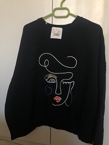 Sweetshirt sıfır etiketli
