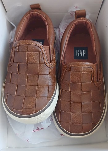 Gap Kahverengi Deri Erkek Çocuk Spor Ayakkabı