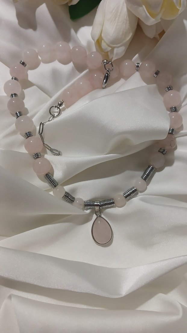 pembekuvars kolye - Görsel 2