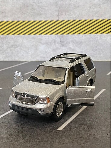 Kinsmart lincoln navigator araba