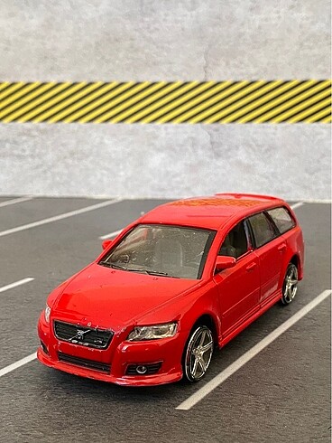  Volvo V50 araba