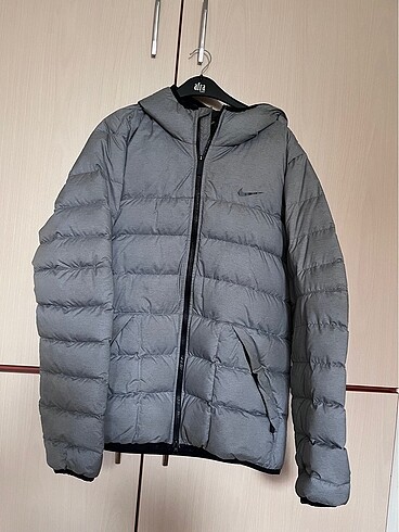Nike kaz tüyü mont